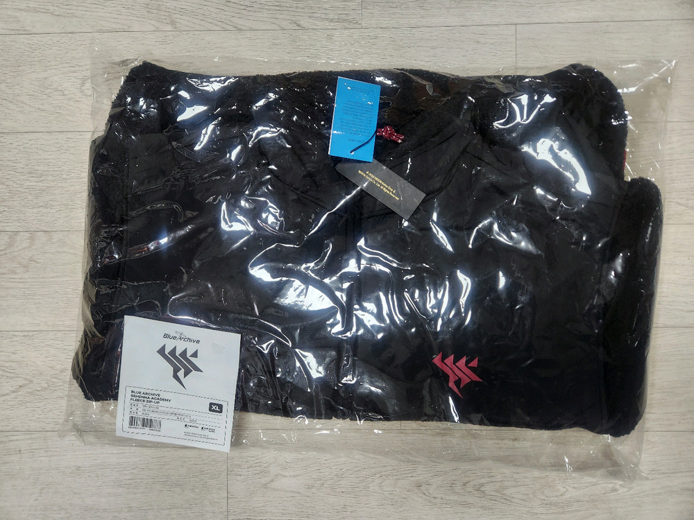 블루아카이브 3주년 게헨나 플리스 집업xl 미개봉--0