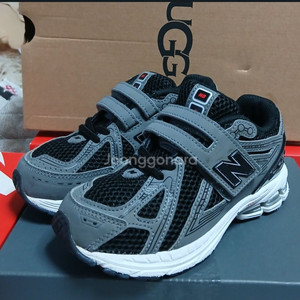 뉴발란스키즈1906R175 운동화 <24년10월>PV1906CJ