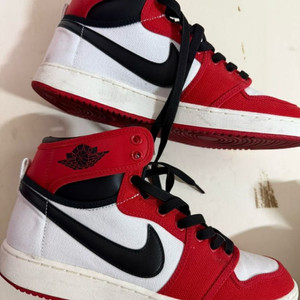 나이키 에어 조던1 KO 시카고 270 판매