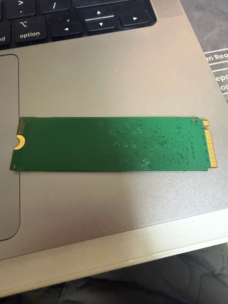 M.2 NVMe SSD 256GB--2