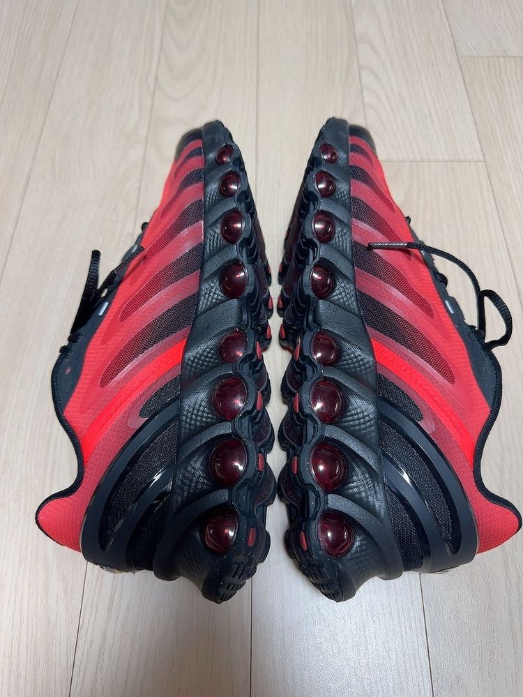 [250] 나이키 에어맥스 dn8 짐레드--5