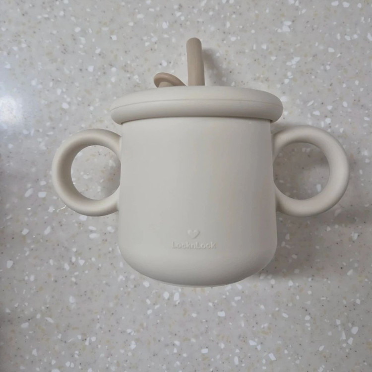 거의 새상품 이유식 스푼 포크/락앤락 실리콘컵 빨대컵 이미지