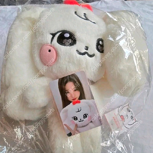 미개봉새상품)아이브체리30cm장원영인형 미니브팝업 포카포함 이미지