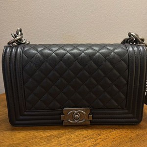 샤넬 보이백 미듐