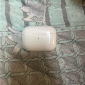 에어팟프로입니다