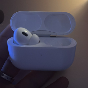 에어팟 프로 2세대 팝니다( 왼쪽 없음 ) 이미지