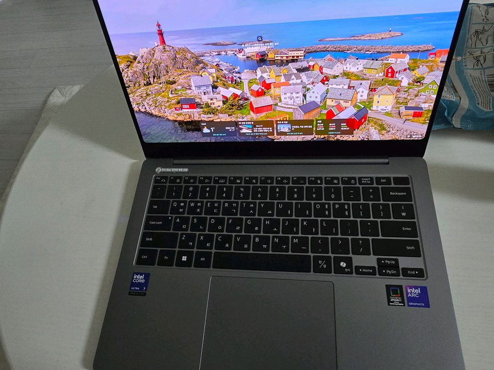 갤럭시북5프로 NT940XHA-K71AR 울트라7 램32 1테라 팝니다 이미지