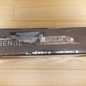 (미개봉 새제품) ROCCAT 로켓 센스 이모탈 게이밍 마우스패드 (장패드)