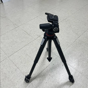 맨프로토 190X 삼각대 MH804-3W 헤드 이미지