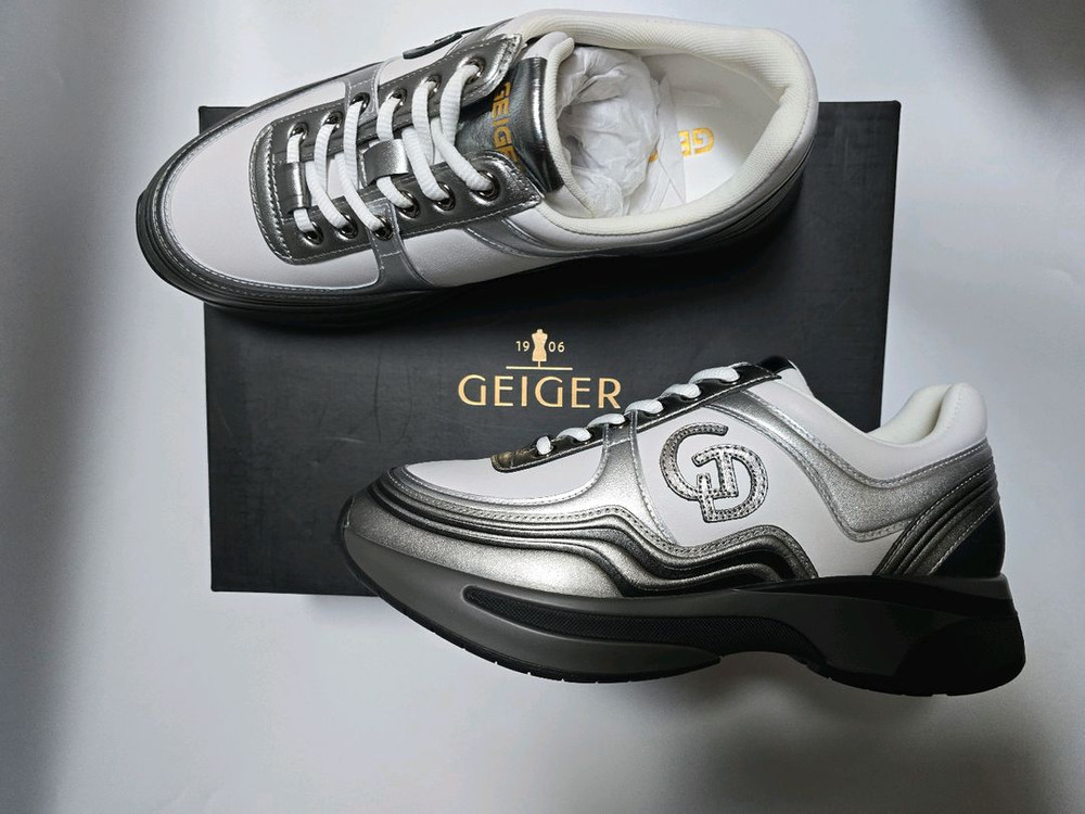 (새상품)가이거 신발245--1