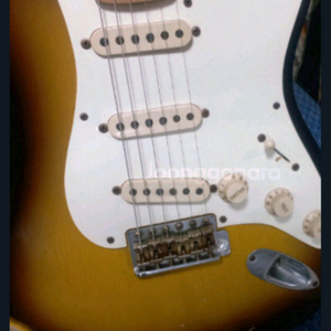 펜더 56년식 레릭 커스텀 일렉기타