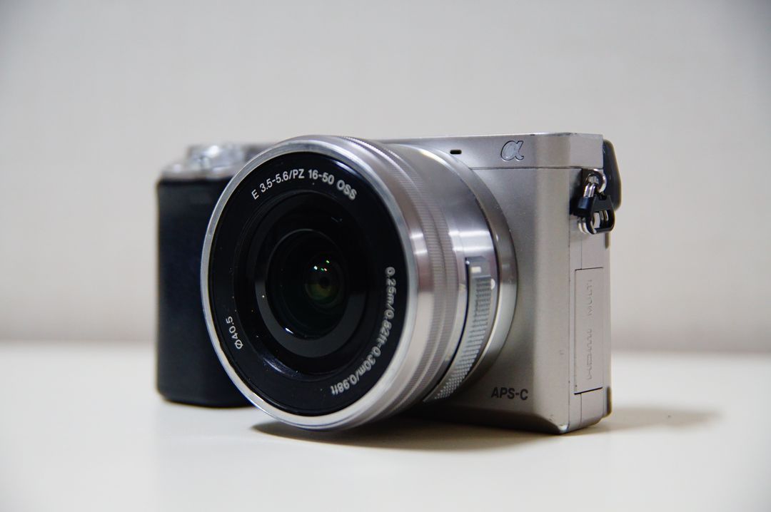 [소니] A6000 실버 미러리스 가방셋팝니다.--6