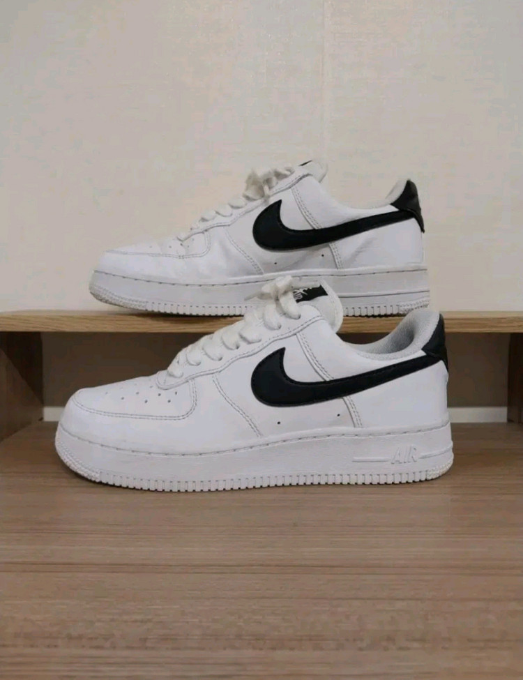 여성 나이키 에어포스1 07 운동화 (235)--3