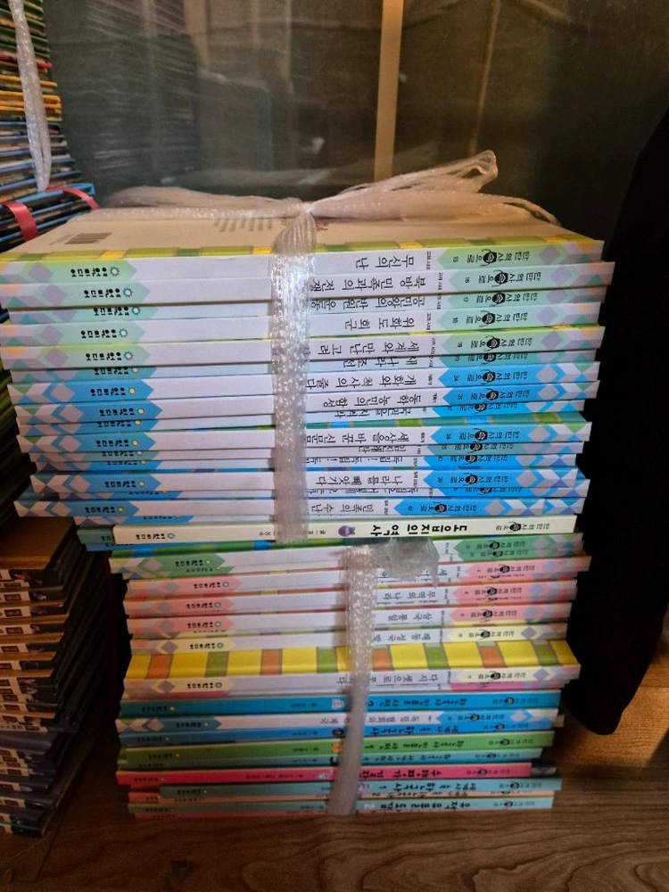 역사를 이끈 여왕리더쉽. 탄탄역사.지경사세계명작,네버랜드꾸러기 이미지