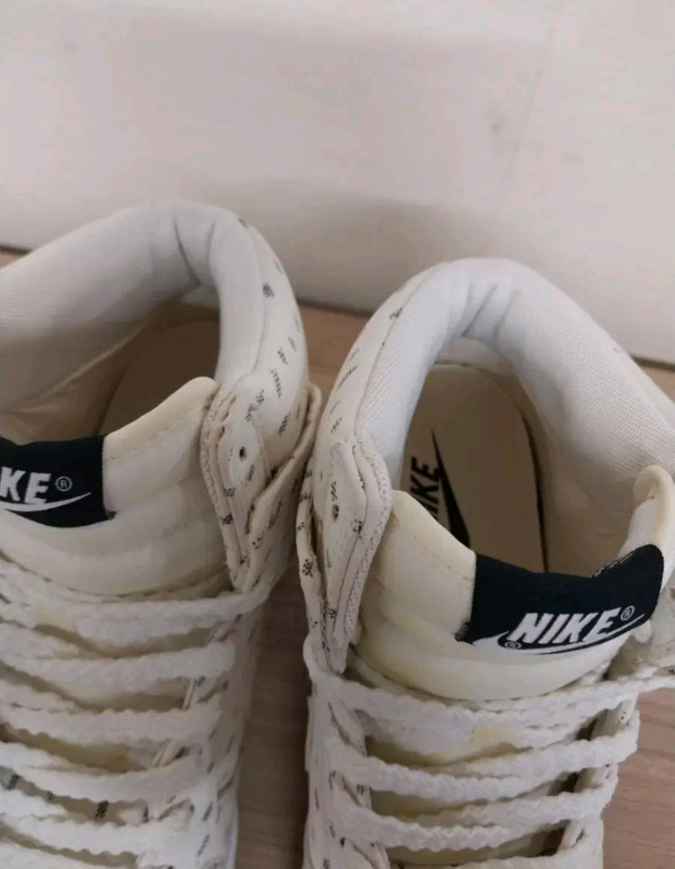 여성 나이키 키높이 덩크 스카이 하이 프린트 스니커즈, 운동화 (245) 이미지