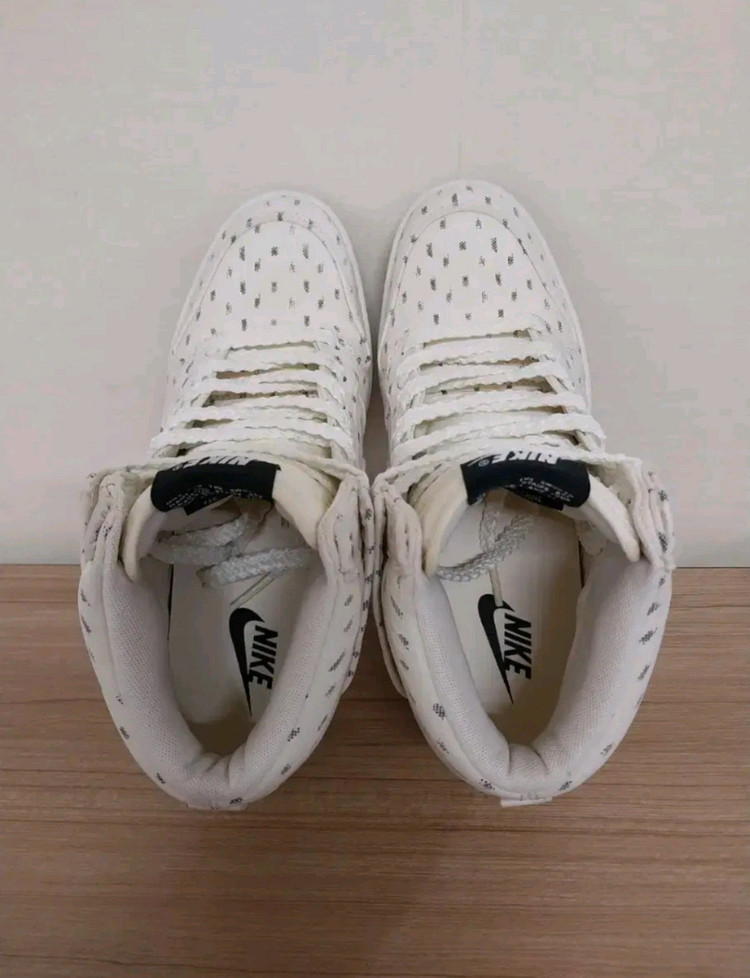 여성 나이키 키높이 덩크 스카이 하이 프린트 스니커즈, 운동화 (245) 이미지