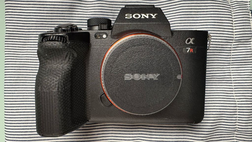 [3만컷][교환도 가능] 소니 A7R5 <A급>바디 풀박스 판매합니다.--2