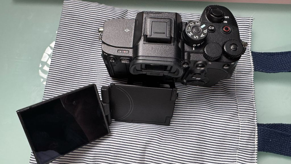 [3만컷][교환도 가능] 소니 A7R5 <A급>바디 풀박스 판매합니다.--4