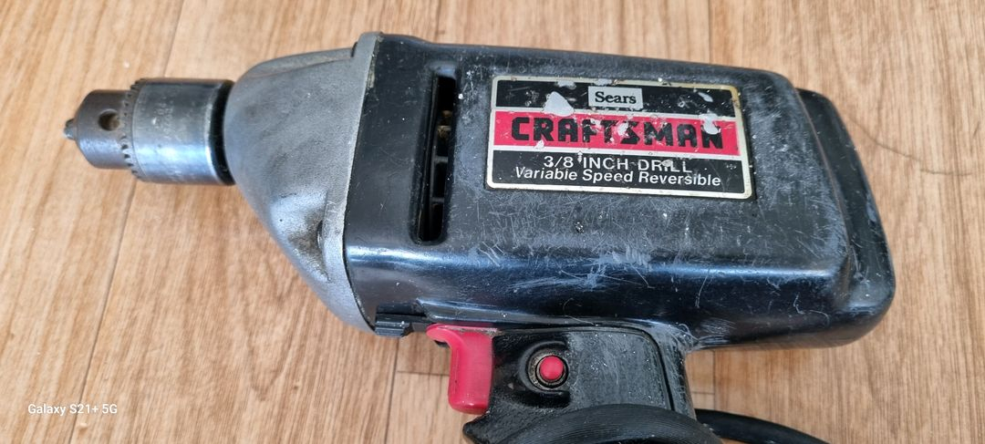 (양) 미제 Craftsman 3/8인치 유선 드릴.--1