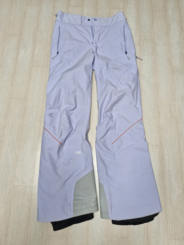 아크테릭스 여성 스키복 바지입니다 이미지