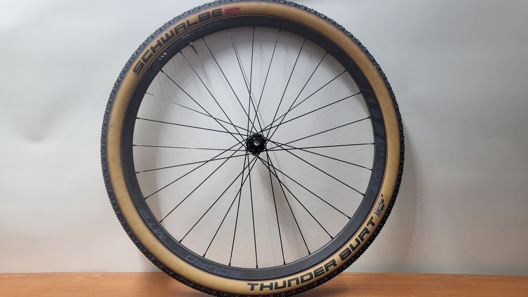 젠티스 스쿼드 2.5 29R 부스터 카본 휠셋--4