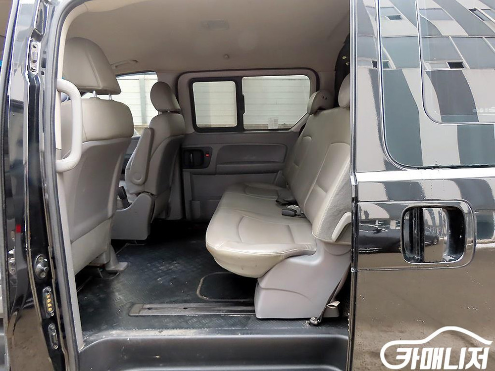 [현대]더 뉴 그랜드 스타렉스 2WD 밴 5인승 스마트 #2026년특가 이미지