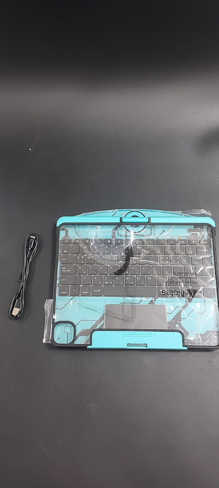 AITEWO 아이패드 호환 매직키보드 케이스--4