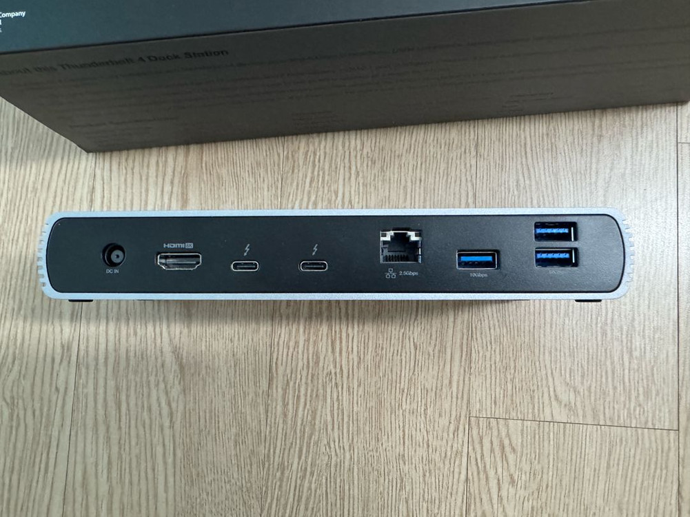 아트뮤 썬더볼트4 도킹 스테이션 T4D210--1