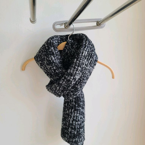 겨울 니트 목도리 이미지