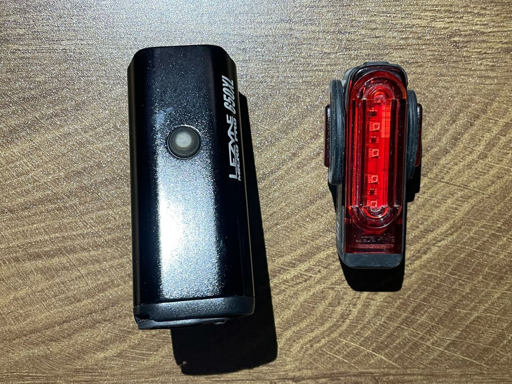 자전거 전조등+후미등 라이트 리자인 세트 팝니다. 이미지