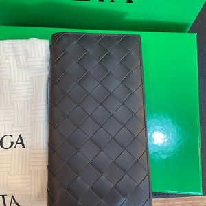 보테가 베네타 인트레치아토 투톤 장지갑