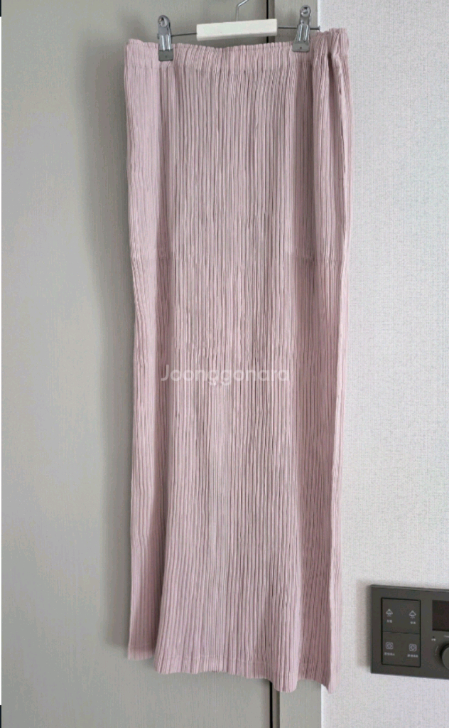 이세이미야케 플리츠플리즈 해칭스커트 라이트 핑크 2사이즈 새상품--1