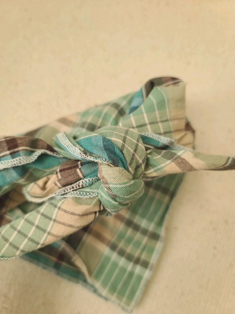 하이드앤울프 강아지 민트 체크 스카프 반다나 반려견옷 애견 패션용품 악세사리 이미지