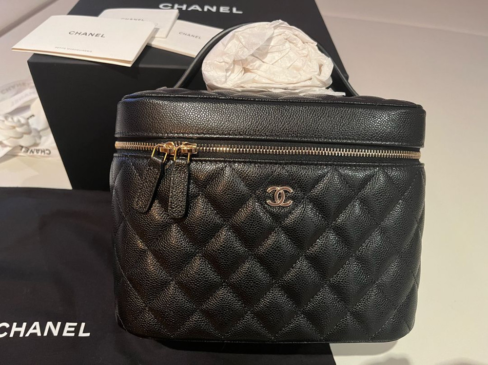 샤넬 코스메틱 베니티 케이스--1