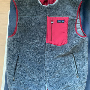 파타고니아 레트로x 베스트 조끼 쪼끼 L 판매합니다. 교환가능