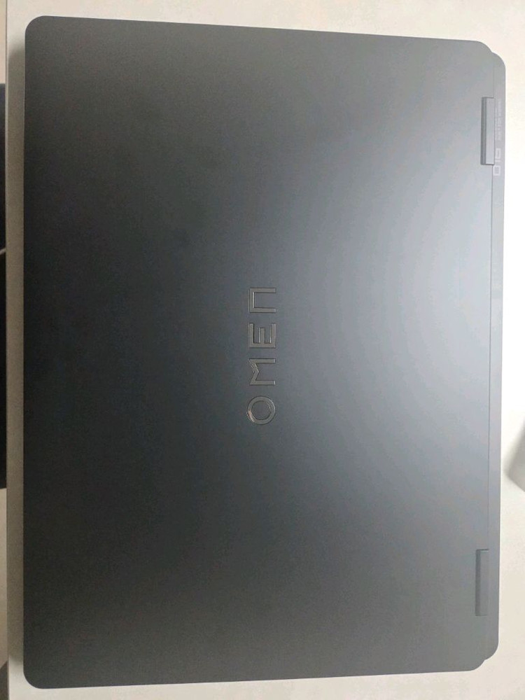 HP 오멘 16 게이밍 노트북 RTX 5060 신품급 팝니다.--3