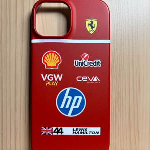 F1 아이폰 15 폰케이스 원가 4.6만원 / 한달사용 / 상태좋음