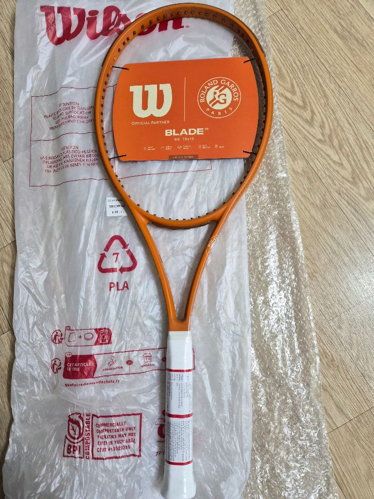 윌슨 블레이드 98 V9 16x19 롤랑가로스--1