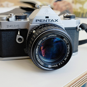펜탁스 기계식 MX(smc 50mm 1:1.4 쩜사랜즈) 플레쉬 팝니다