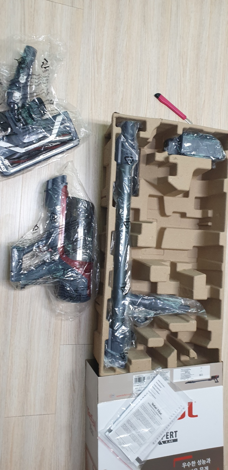 테팔 무선청소기 엑스퍼트 6.60 TY6831KO (고장, 미사용 부품도 포함)--2