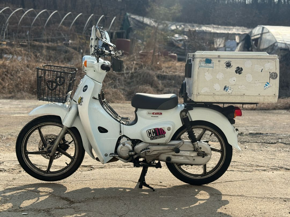 [혼다] 슈퍼커브100 23년식 5만키로대 저렴하게 판매합니다--2