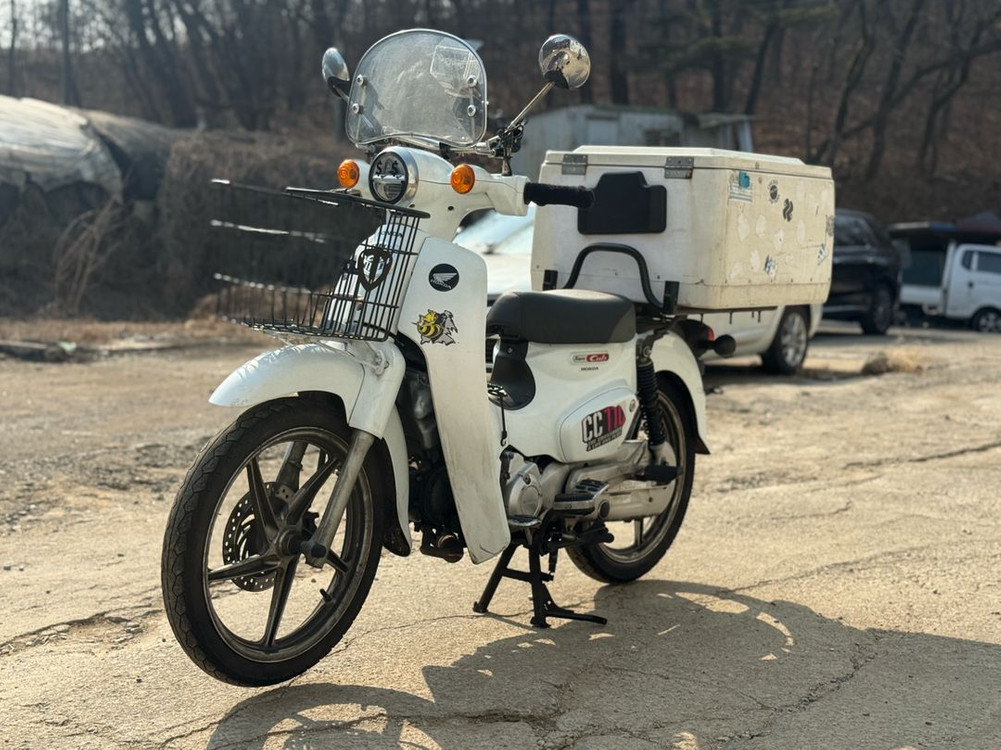 [혼다] 슈퍼커브100 23년식 5만키로대 저렴하게 판매합니다--5