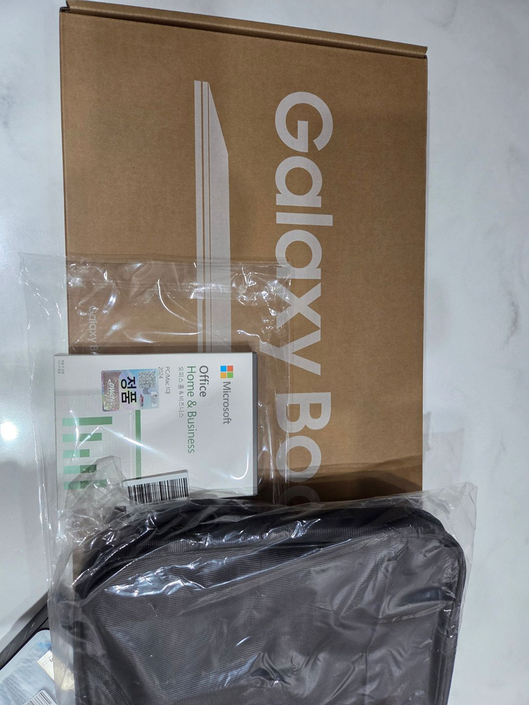 노트북 삼성 갤럭시북4 NT750XGR-A58AG 미개봉 새제품 판매합니다 이미지