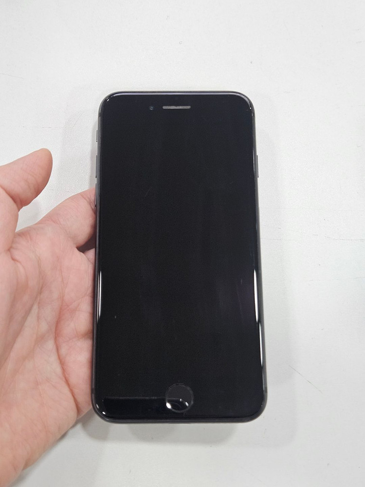 아이폰8 블랙 256GB B+급--5