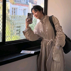 이청아님 착용)이세이미야케 웨이버링 코트, 플리츠플리즈 ~