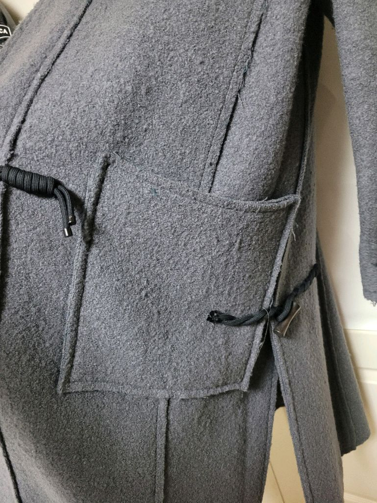 솔리드옴므 오버핏 롱코트 판매합니다.--3