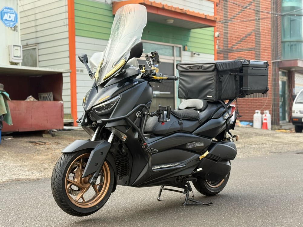 [야마하] xmax300 23년식 8만키로대 저렴하게 판매합니다--5