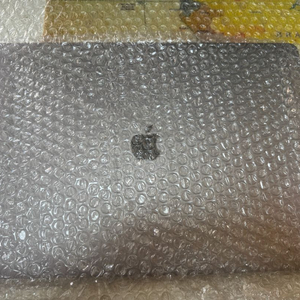 맥북프로 2019 16인치 액정 상판 팝니다