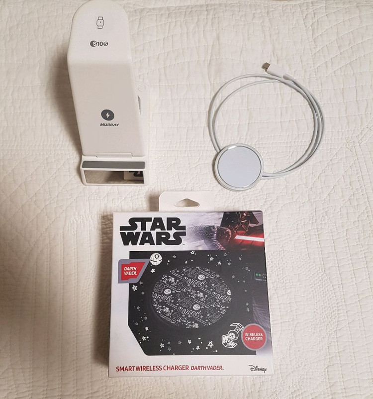 삼성 유선 이어폰, 무선 충전기 팝니다--1