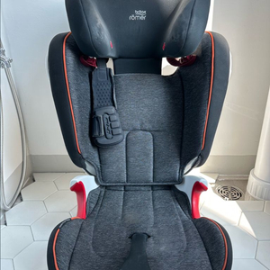 브라이텍스 롬머 주니어 카시트